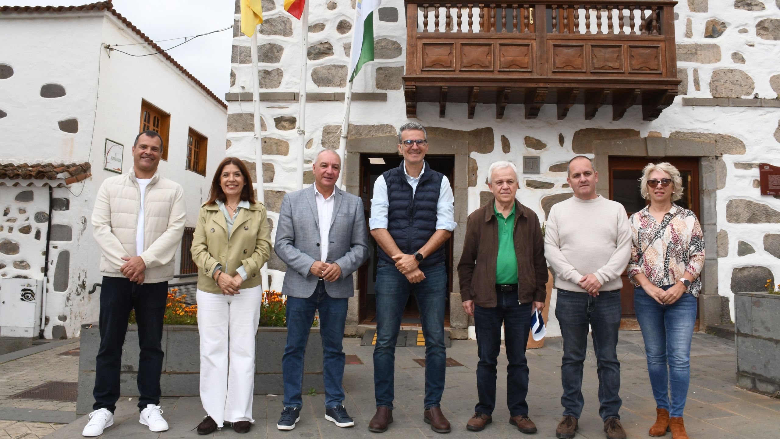 Visita de Luis Campos, Carmen Hernández y Carmelo Ramírez, al municipio de Valsequillo, para mantener una reunión de trabajo con el grupo de gobierno.//Cedida